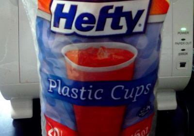 Hefty plastic Cups