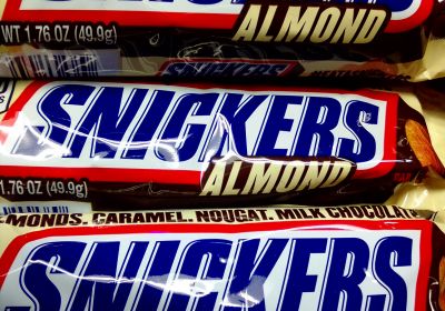 SNICKERS ALMOND