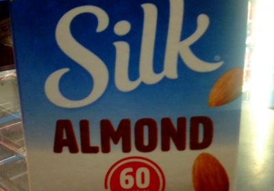 SILK ALMOND MILK