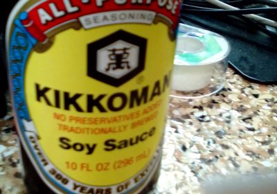 KIKOMAN SOY SAUCE 10 FL OZ